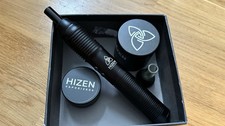 Hizen Vaporizer Geschenkset Aromatherapie mit Zubeh&ouml;r-Set in Box, schwarz