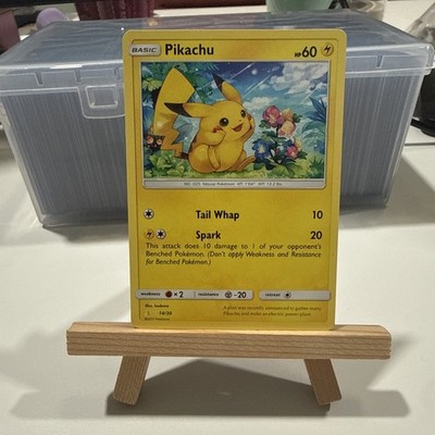 Pokemon - Pikachu 14/30 Non-Holo Sun & Moon Trainer Kit (2017)