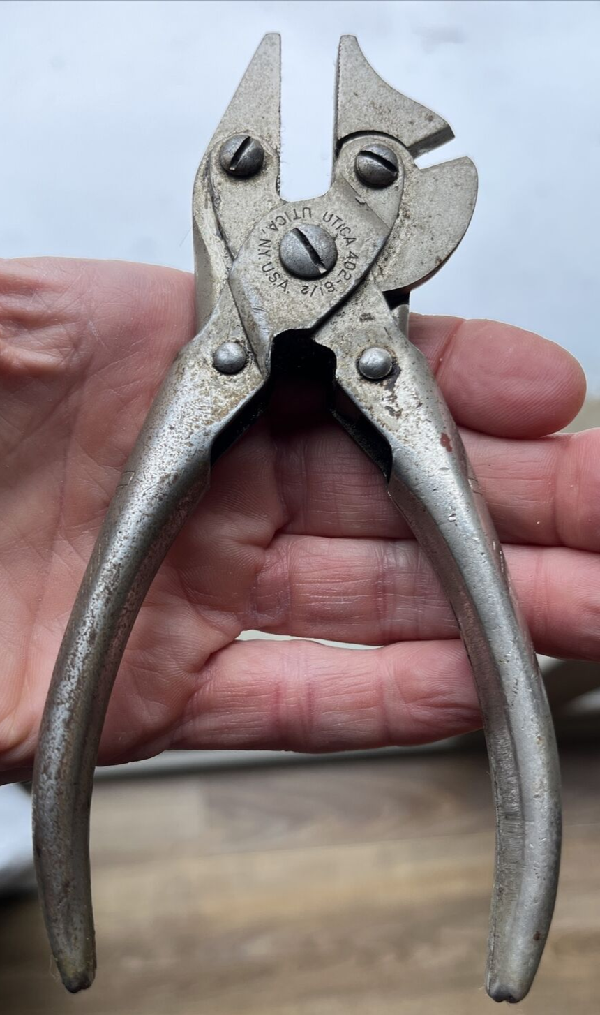 Estate Sale 16 Antique/Vintage Pliers Mixed Tool Lot Vintage Pliers