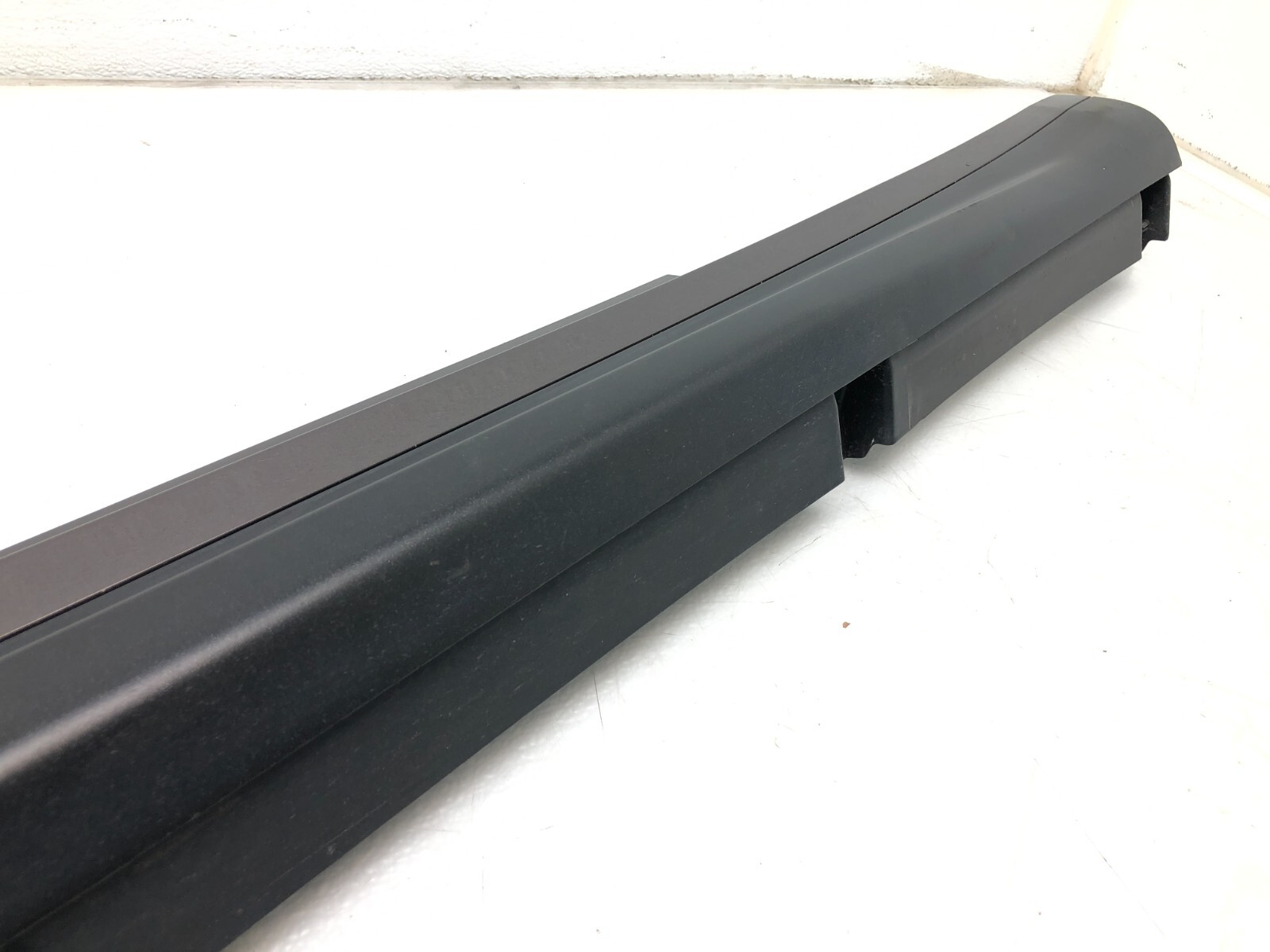 2014-2017 MASERATI GHIBLI S RIGHT PASSENGER SIDE SKIRT ROCKER PANEL OEM.