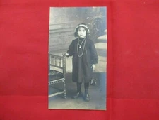 CPA PHOTOGRAPHIE DECOUPEE PETITE FILLE 