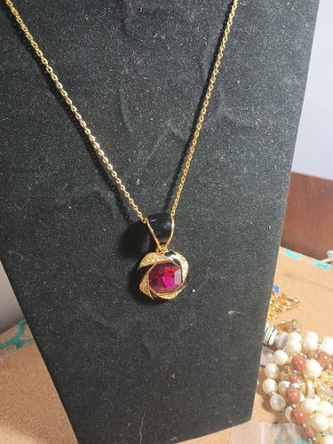 SWAROVSKI Ruby Red Faceted Crystal Black Enamel Gold-Tone Pendant Granny Estate