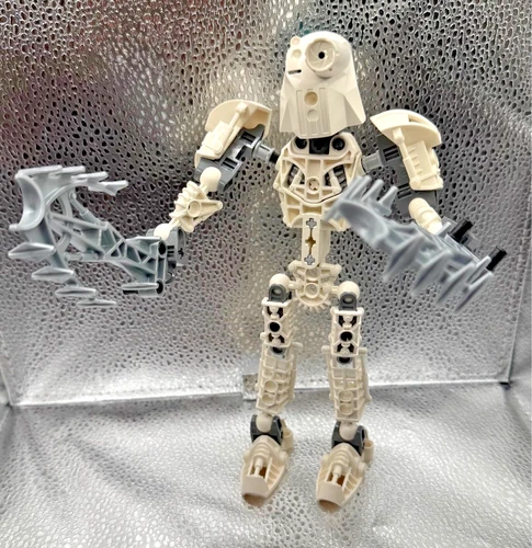 LEGO Bionicle Toa Metru Toa Nuju (8606) Complete Figure - No packaging