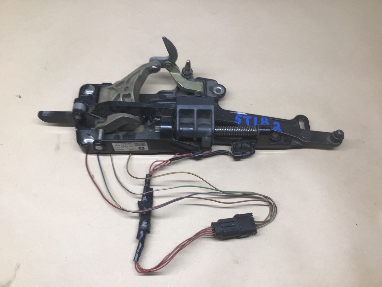 Maserati Turismo Webasto /Gran Cabrio Convertible Top Latch Left Side 1002209 LI