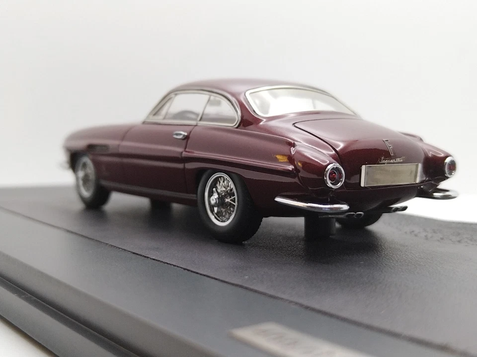 MATRIX 1/43 Jaguar XK120 Ghia Supersonic 1954. Very Rare. - Image 4 of 4