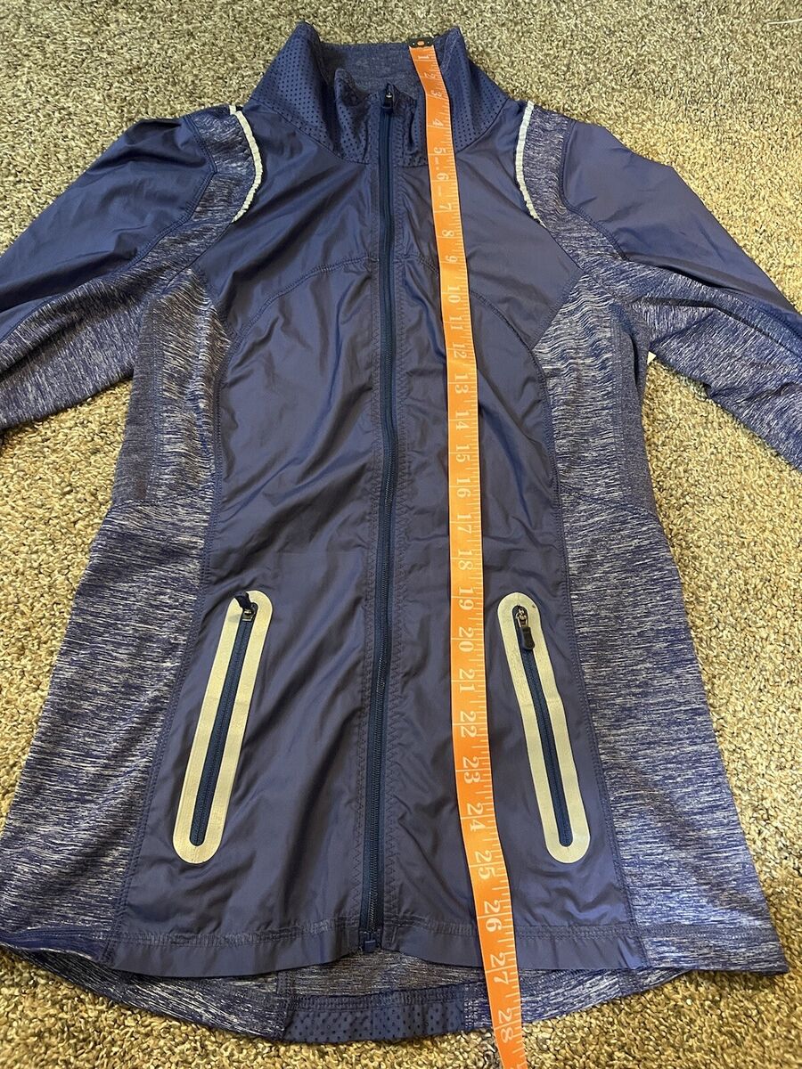 Lululemon Run Featherweight Hybrid Jacket in Royalty Purple Lululemon Run Featherweight Hybrid Jacket in Royalty Purple