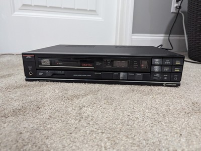 SAMSUNG DIGITAL COMPACT DISC PLAYER CD-22R Works Great! Super Clean! 