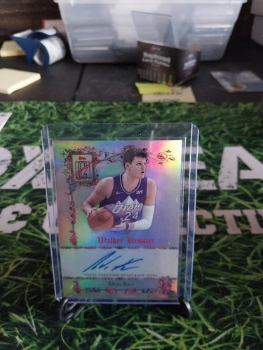 2025 Topps Signature Walker Kessler Base (RAW)