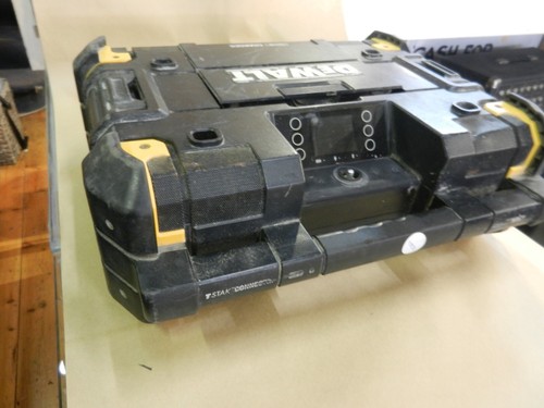 DEWALT XR LI-ION TSTAK DWST1-81080-XE CORDLESS BLUETOOTH JOBSITE RADIO/CHARGER - Picture 5 of 8