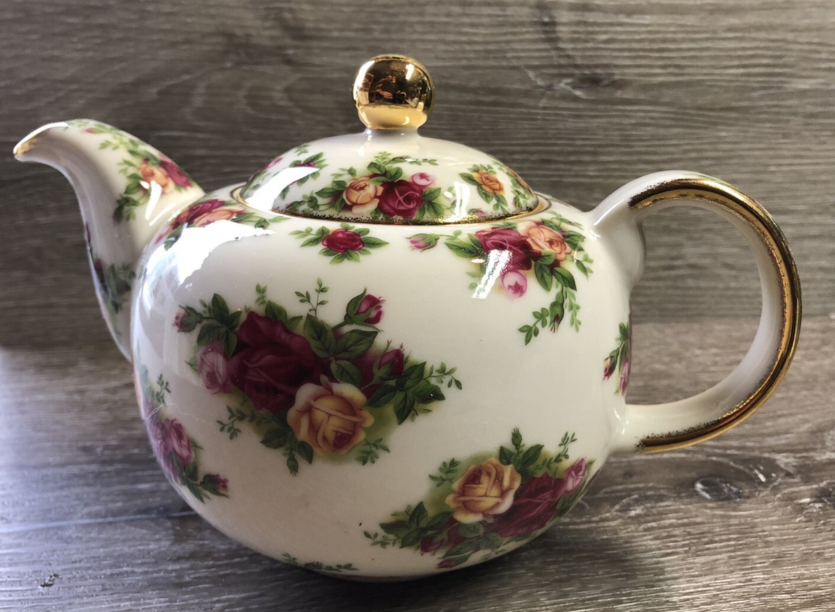 Royal Doulton Albert Old Country Roses Large Teapot 1998