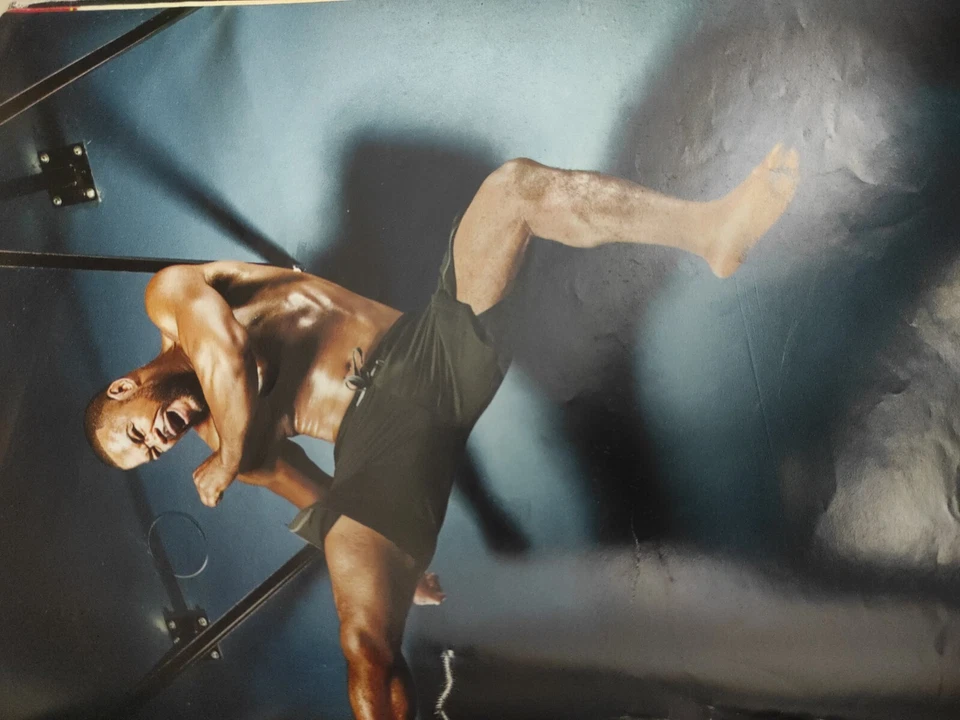 Alam Arriyadah Bodybuilding Magazine Dragon Legend Bruce Lee KungFu عالم الرياضة - Image 4 of 4