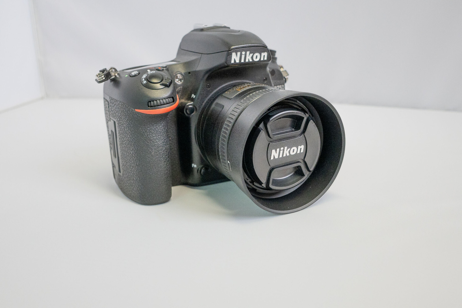 Nikon D750 with 35mm Lens 43k shutter count eBay