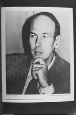 Valery G d'Estaing - Print by International Portrait Gallery - Vintage L1108D