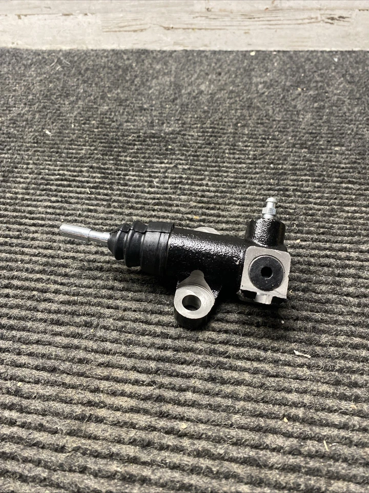 Cilindro esclavo embrague UCS650038 NUEVO DE STOCK sin caja Foto 3 de 4