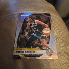 2024 Panini Prizm WNBA 8 Diamond DeShields Chicago Sky Silver