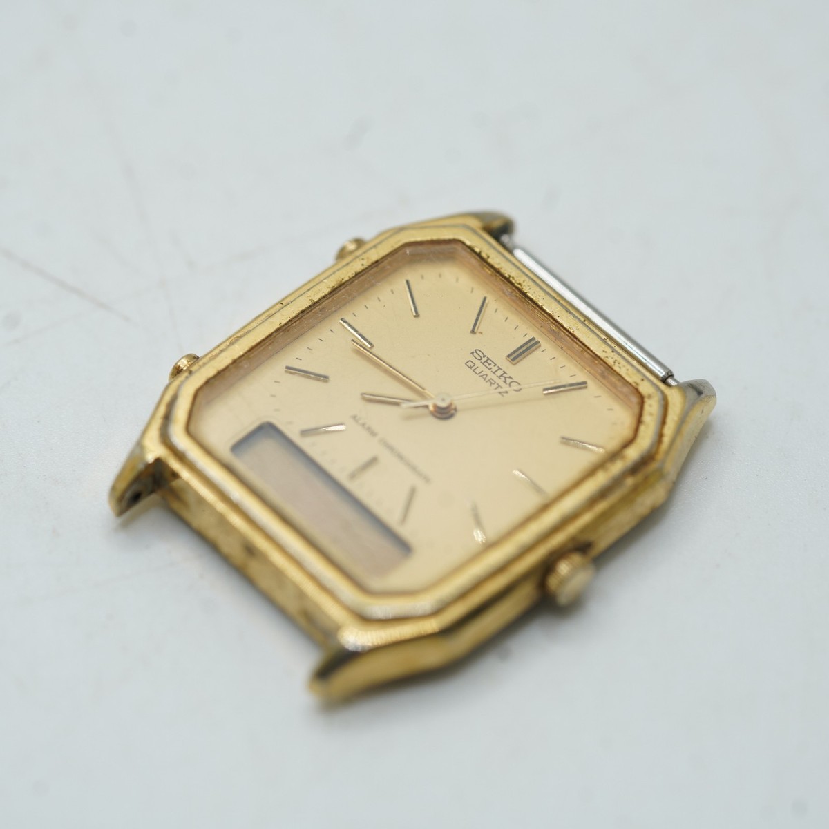 Vintage Seiko Quartz Alarm Chronograph H449-5210 Analog/Digital