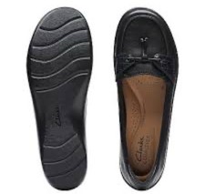 Clarks Women's Cora Haley Driving Moccasin Tassel Loafers Black Leather Size 8.5