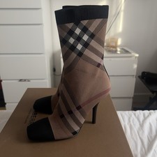 Burberry Check Sock Boots – UK 6 / EU 39 – Never Worn – RRP £780 