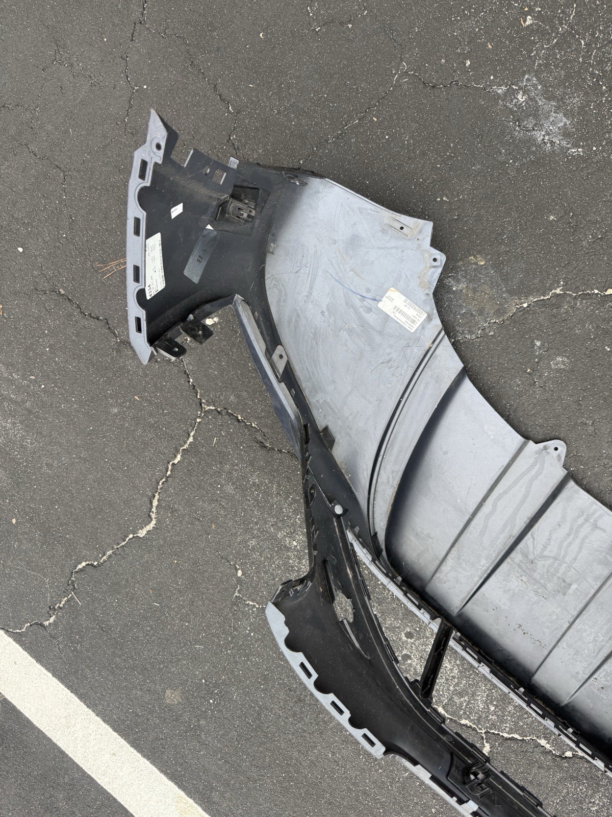 2021-2024 BENTLEY BENTAYGA FRONT BUMPER COVER  36A807093 OEM