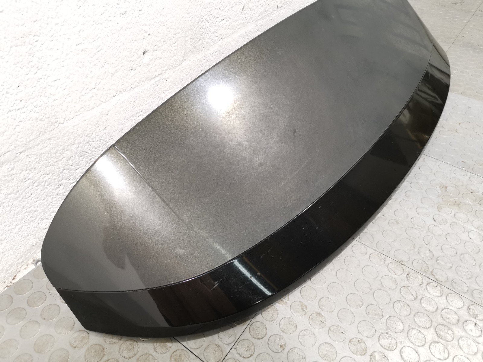 Maserati Levante 2017 AWD 3.0 L Rear Upper Tailgate Silver Spoiler 673005969 OEM