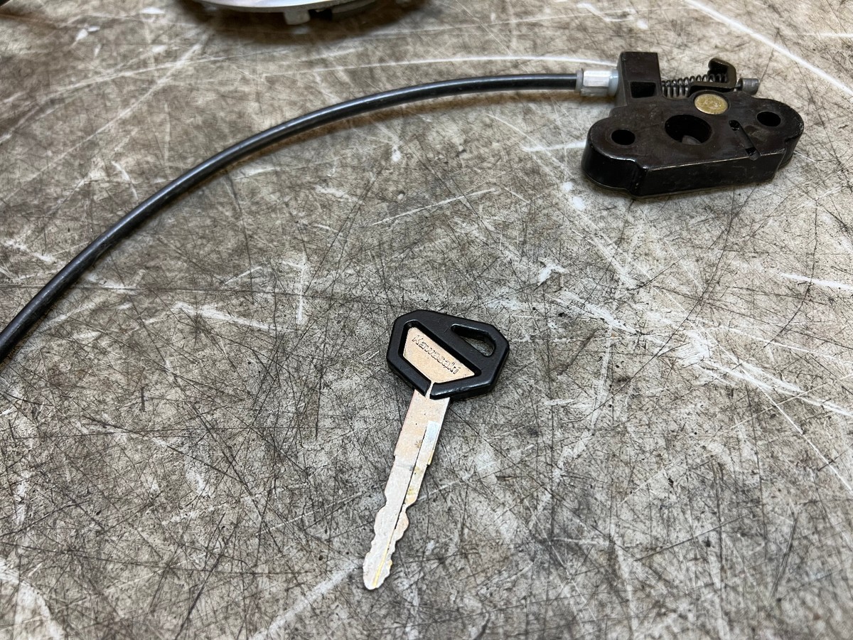 98 99 00 01 02 03 KAWASAKI NINJA ZX7-R ZX7R ZX7 LOCK SET KEY SET