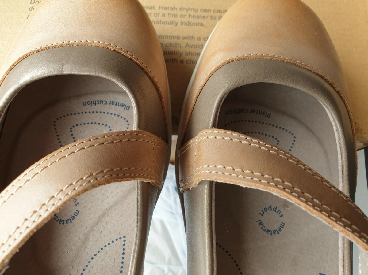 Homyped Osha Shoes Taupe Size E = Extra Wide