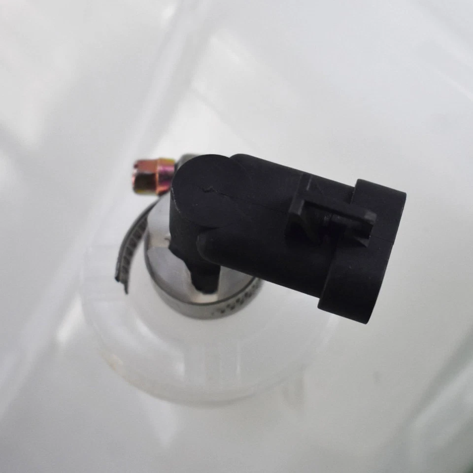 Depósito de refrigerante apto para 08-17 Volvo VNL VNM VHD con tapa y sensor 21846997 Foto 4 de 4