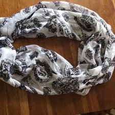Harry Potter Infinity Tube Scarf Hogwarts 23"X70"n Never Worn