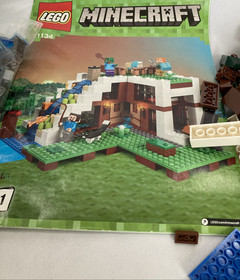 Lego 21134 Minecraft The Waterfall Base Incomplete Bricks Pieces Parts Manuals
