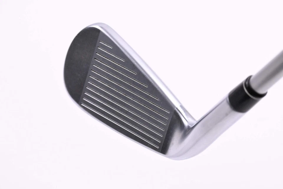 Taylormade SIM UDI #2 Iron / 18 Degree / Stiff Flex Diamana Thump 90 Shaft - Image 2 of 4