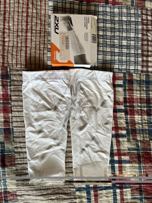 2XU Calf Compression Sleeves XL NEW