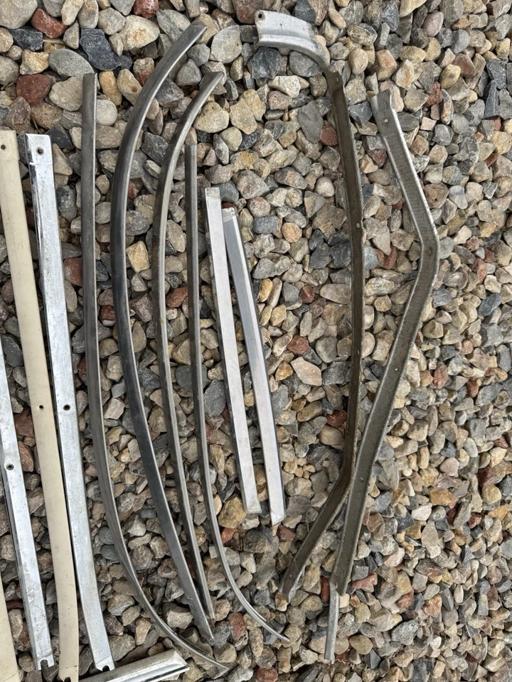 Lote de molduras de parabrisas de acero inoxidable para camioneta Ford 1967-1972 F100 tablero pintado cromado Foto 3 de 4