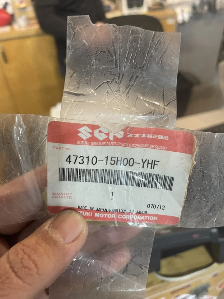 08-19 SUZUKI HAYABUSA OEM PLASTIC REAR TAIL FAIRING COWL  Gray Color - Изображение 3 из 3