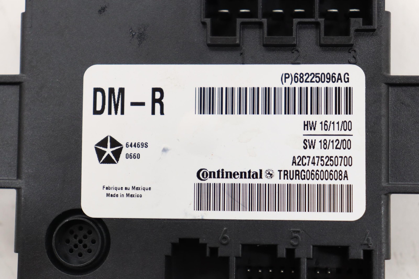 2017 - 2025 CHRYSLER PACIFICA REAR LEFT SLIDE DOOR CONTROL UNIT OEM 68225096AG