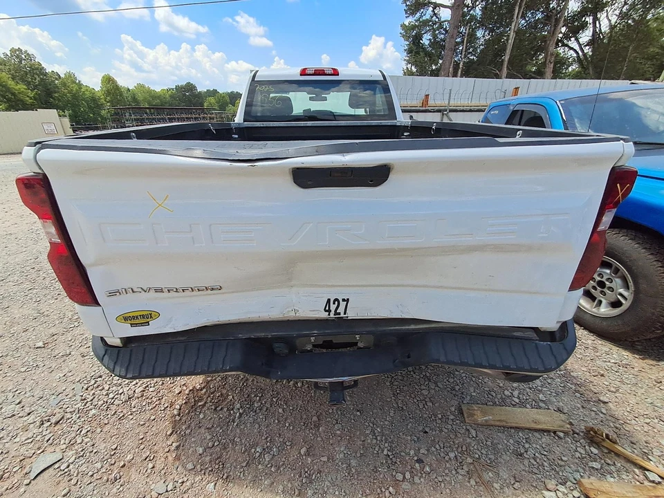 Used Front Left Fender fits: 2020 Chevrolet Silverado 1500 pickup classic style Foto 3 de 4