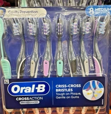 Oral-B Pro-Health Cross Action Advanced Toothbrush 8-pack Medium BRUSH
