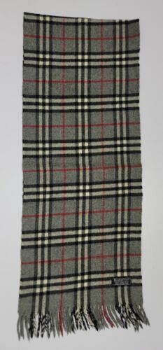 Burberry scarf authentic good condition ultimate p