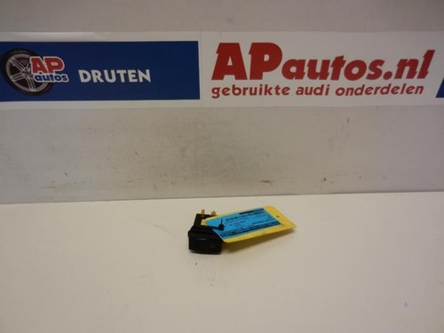 Schalter für Nebelscheinwerfer Audi A4 Avant 8D, B5 4D0941563 P464920