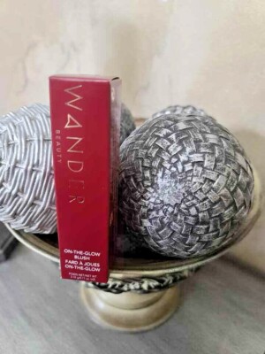 Wander Beauty On-The-Glow Blush ''Petal Pink/Nude Glow'' NIB!