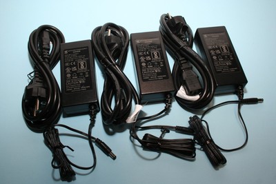 Classic PSE50098 - Fonte de alimentação 12VDC 2.0A 24W 5.5x2.5x10mm