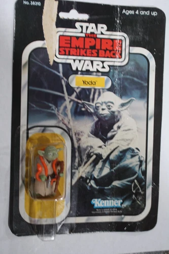 Star Wars MOC Yoda mint on sealed 32 back Empire Strikes Back Card