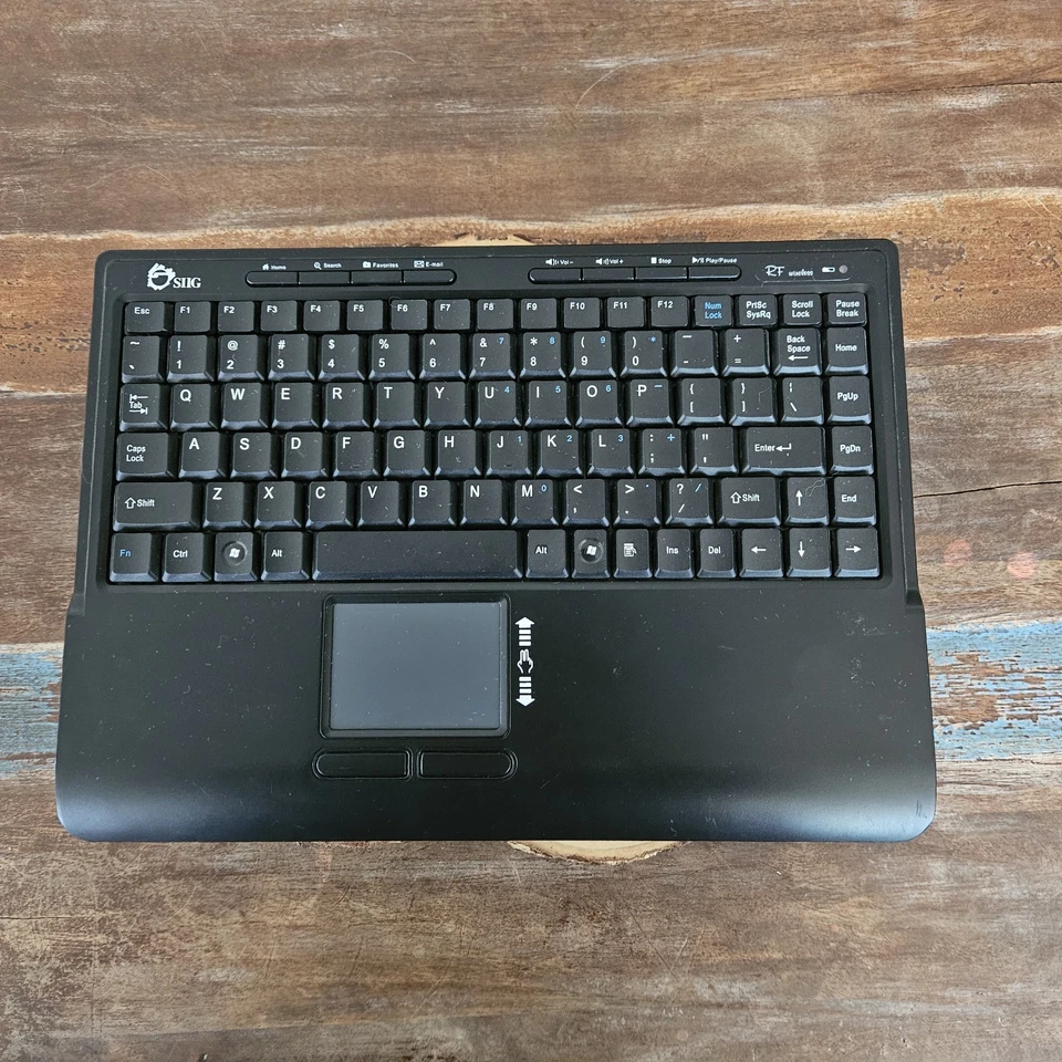 SIIG Wireless Mini Multimedia Touchpad Keyboard NO ADAPTOR As Is - Image 4 of 4