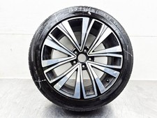 VOLKSWAGEN ARTEON 18” INCH ALLOY WHEEL WITH DAMAGED TYRE 245/45/R18 2019