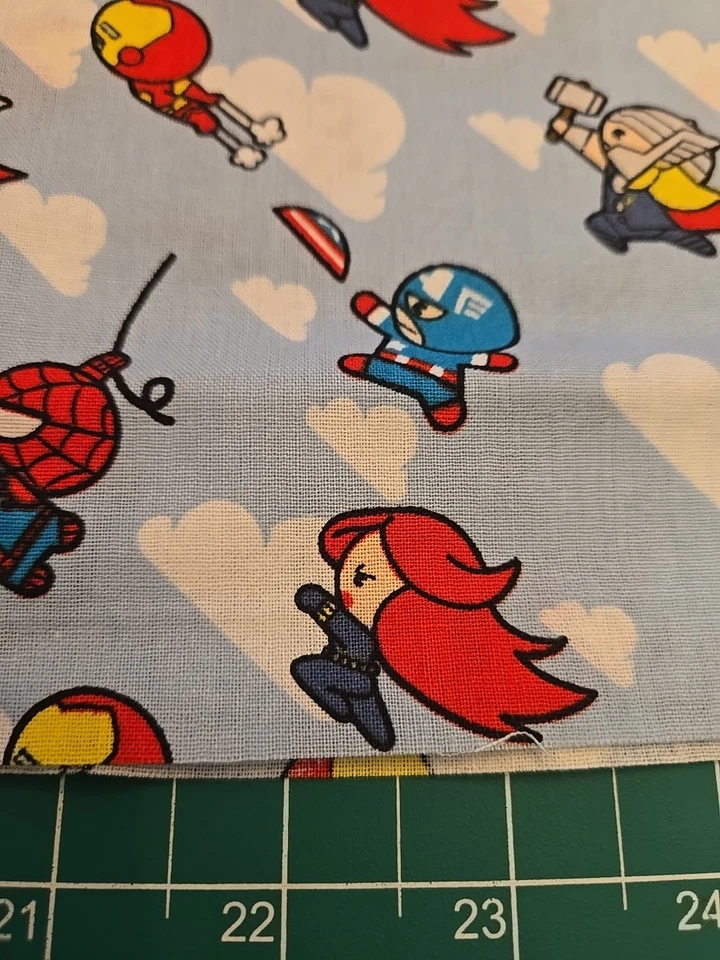 Daring Kawaii Avengers 1 Yarda X 44" Tela de Algodón Precortada NUEVO Marvel Baby Little Foto 4 de 4