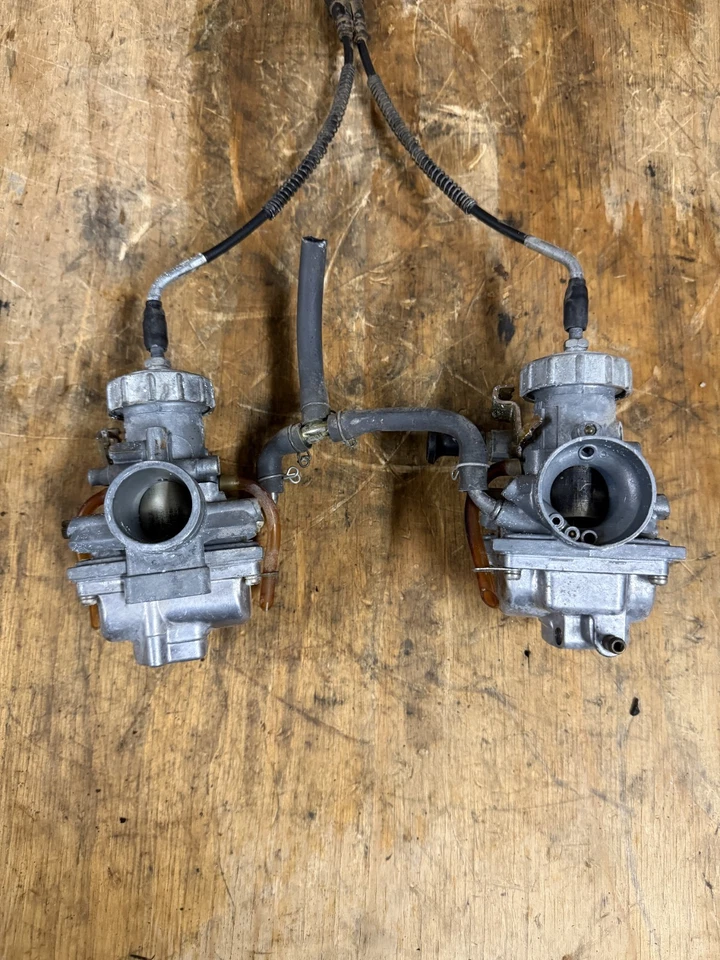 87-06 YAMAHA BANSHEE OEM MIKUNI CARB SET - Image 2 of 4