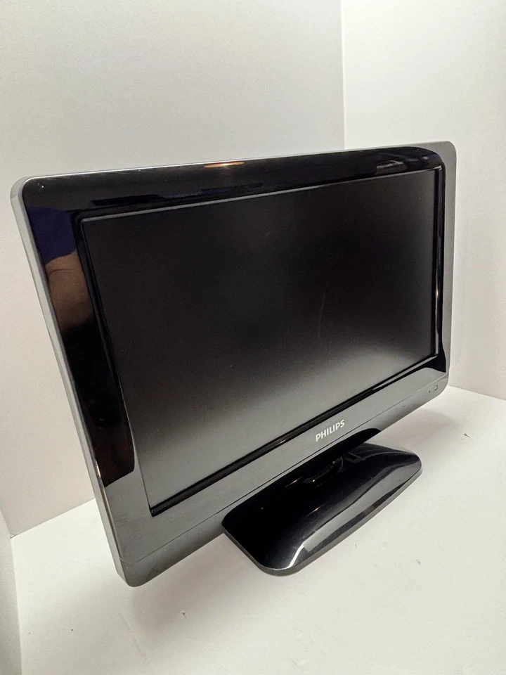 22" LCD HDTV Widescreen HDMI Philips 720p 60hz ATSC 22PFL3504D/F7_NO REMOTE - Image 2 of 4