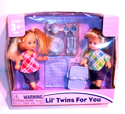 NEW Vintage Steffi Love  Li'l Twins for You Sisters Pic Nic