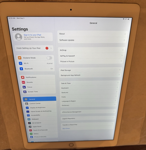 Apple iPad Pro 12.9" (2015) A1584 128GB Gold WIFI Excellent - Picture 8 of 10