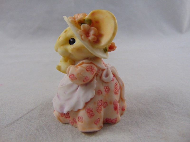 1991 Ganz Little Cheesers Aunt Marigold Figurine 