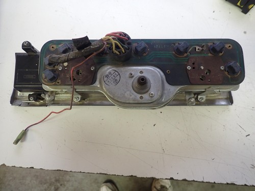 1969 Datsun 510 Dash Panel Speedometer Gauges Very Nice Original # 24810-A2400 - Picture 9 of 15